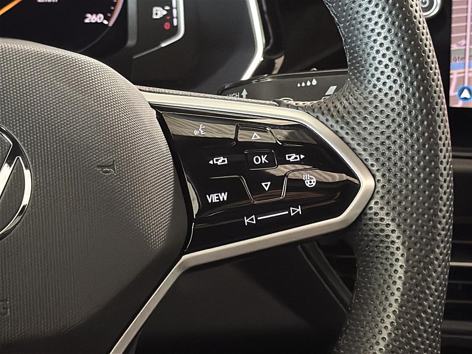 Volkswagen Jetta GLI AUTOBAHN TOIT OUVRANT GPS CARPLAY CUIR 2024-36