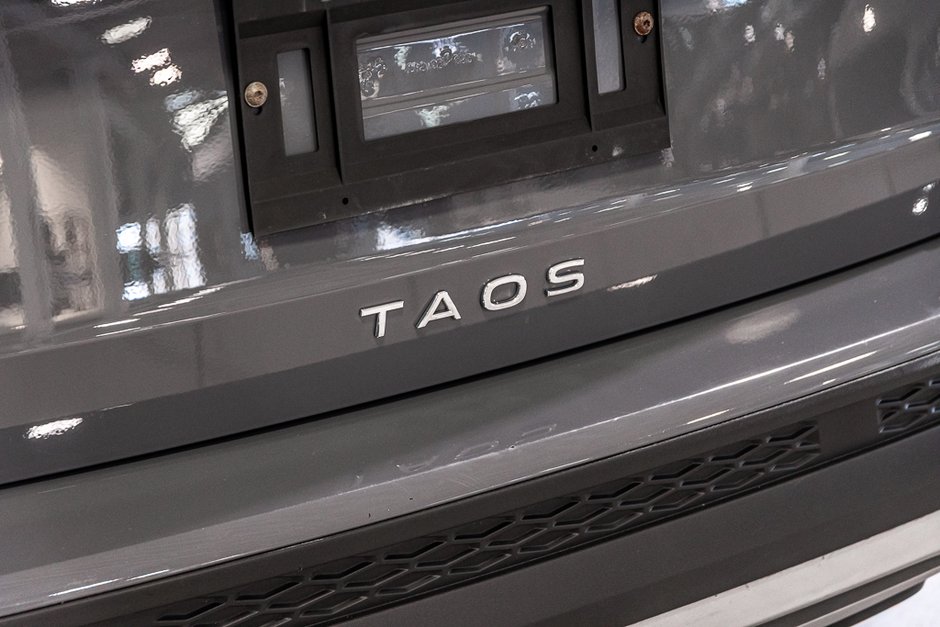 Volkswagen Taos COMFORTLINE AWD CARPLAY CAMERA KEYLESS 2022-12