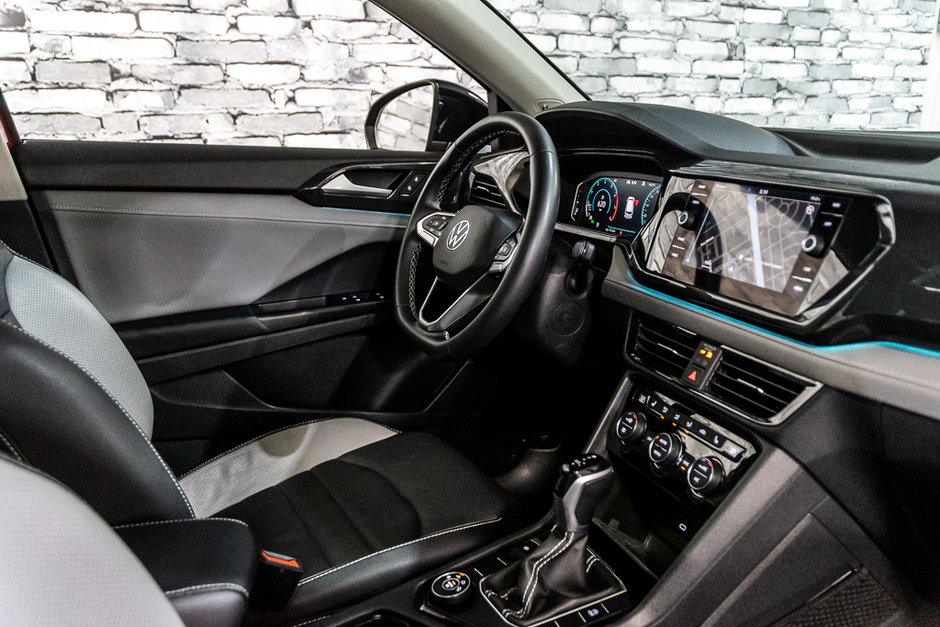 Volkswagen Taos HIGHLINE TOIT PANORAMIQUE CARPLAY NAVI CUIR MAGS 2023-23