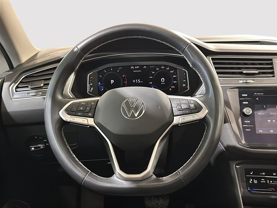 2022 Volkswagen Tiguan Comfortline TOIT SIEGES CHAUFFANTS CAM GPS-22