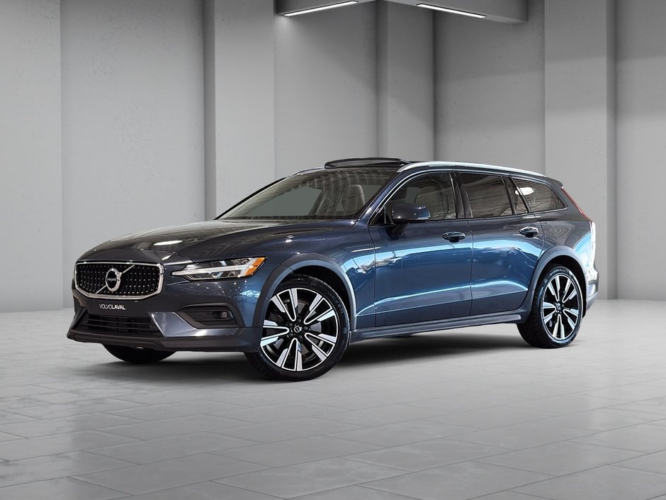Volvo V60 Cross Country T5 MOMENTUM TOIT PANO CUIR GPS 2021-0