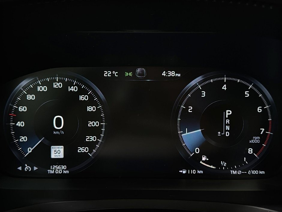 Volvo V60 Cross Country T5 MOMENTUM TOIT PANO CUIR GPS 2021-34