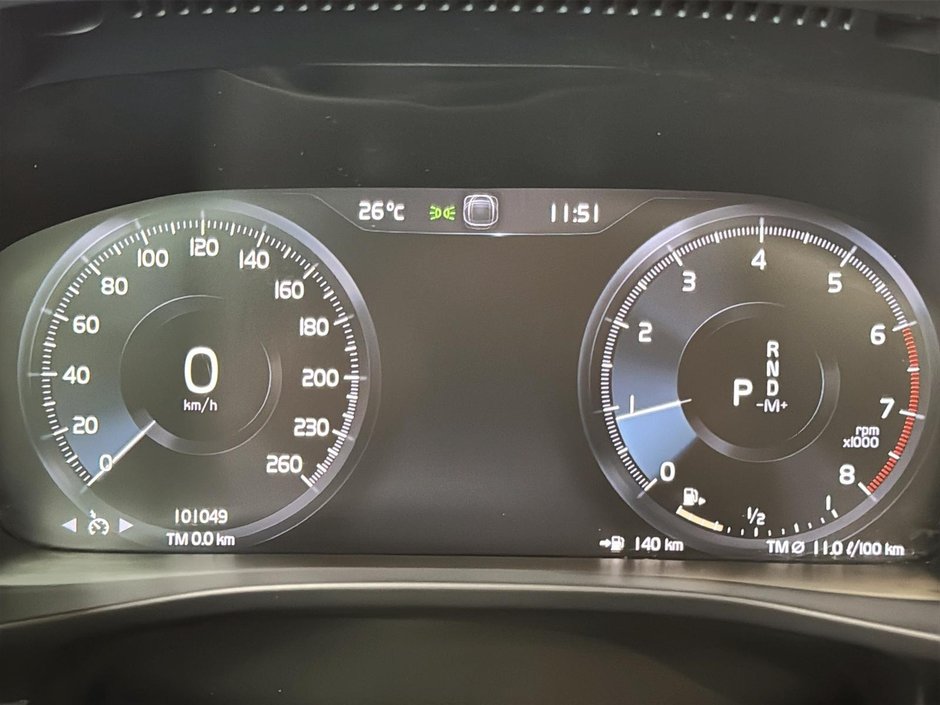 Volvo XC40 T5 MOMENTUM AWD CUIR TOIT PANORAMIQUE 2020-34