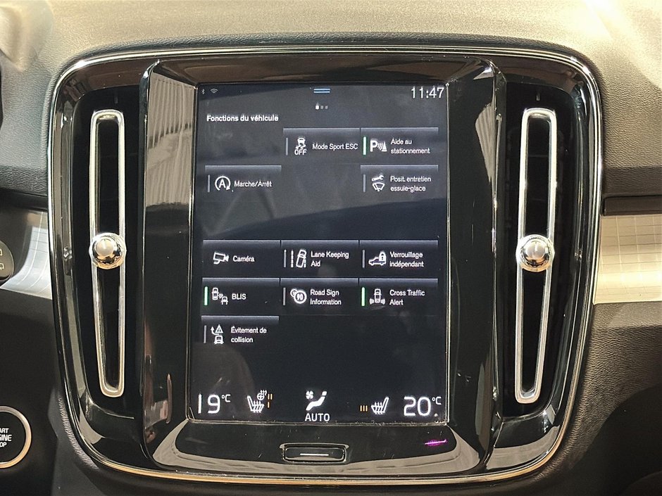 Volvo XC40 T5 MOMENTUM AWD CUIR TOIT PANORAMIQUE 2020-28