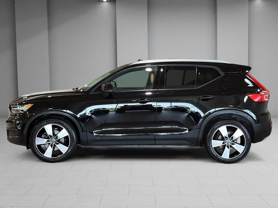 Volvo XC40 T5 MOMENTUM AWD CUIR TOIT PANORAMIQUE 2020-8