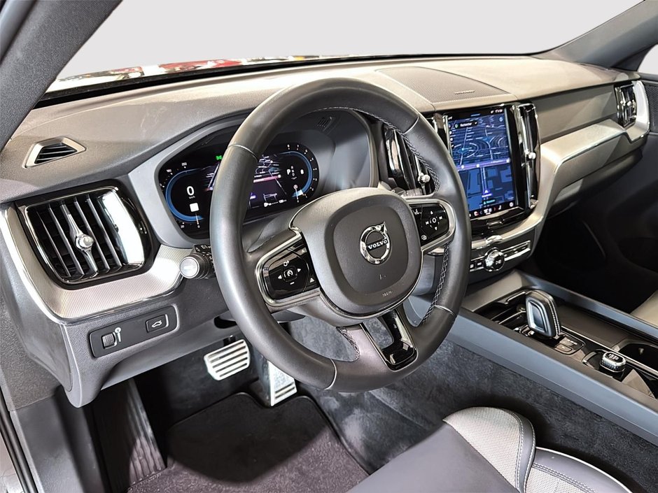 Volvo XC60 R-DESING B6 AWD 295HP TURBO HYBRIDE LEGERE CUIR 2022-4