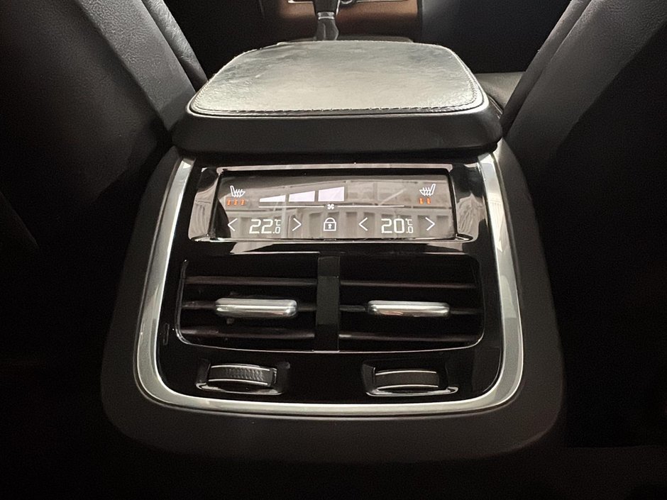 2019 Volvo XC90 INSCRIPTION T6 AWD 7 PLACES TOIT PANO CUIR CARPLAY-39