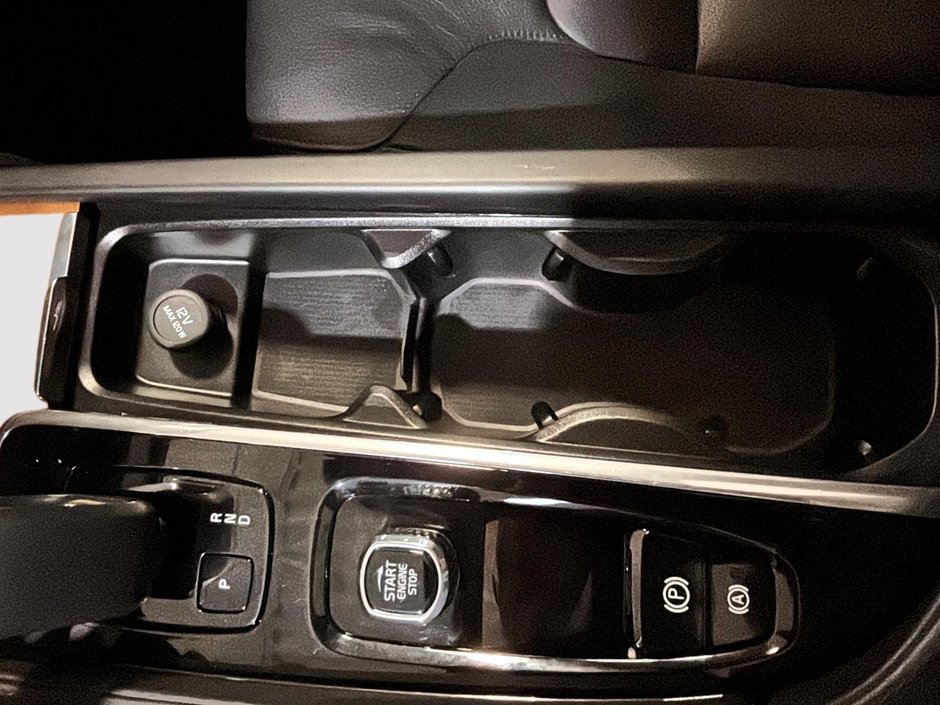 Volvo XC90 Plus Dark Theme B6 AWD 7 PASSAGERS CAM GPS 2023-30