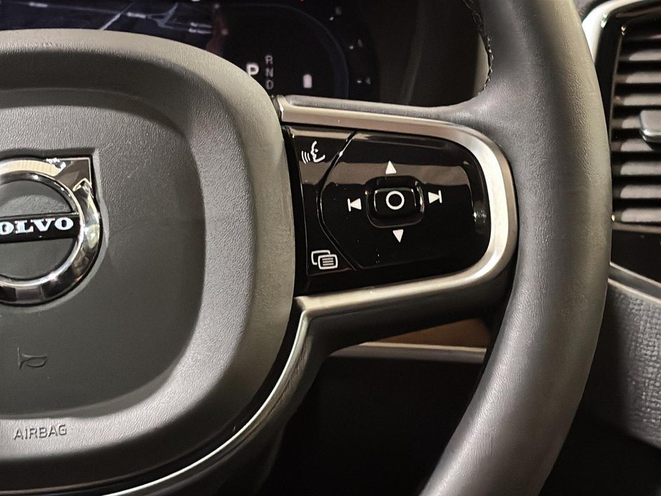 Volvo XC90 Plus Dark Theme B6 AWD 7 PASSAGERS CAM GPS 2023-25