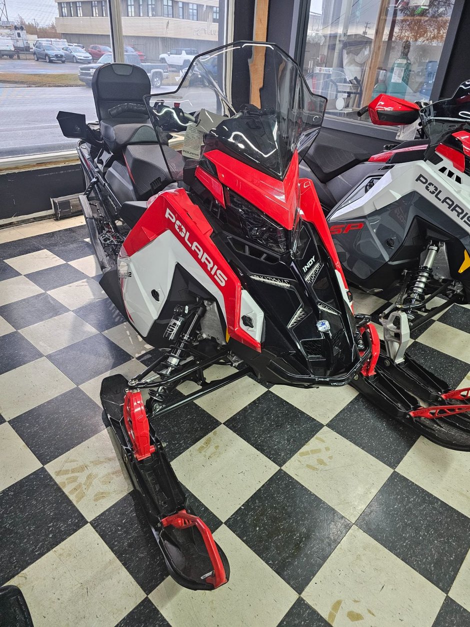 Polaris Indy adventure 650 X2 2023
