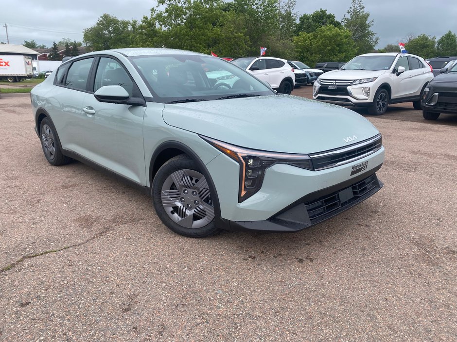 Kia K4 LX | Cam | USB | HtdSeats | Warranty to 2031 2027 à Amherst, Nouvelle-Écosse