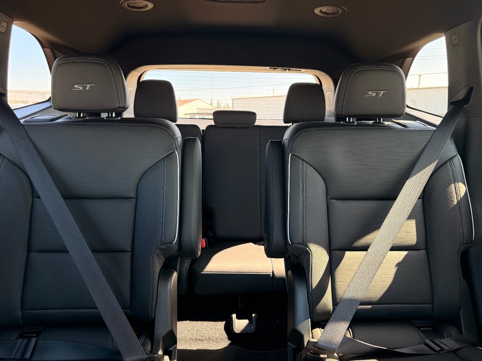 2026 Buick Enclave Sport Touring-13