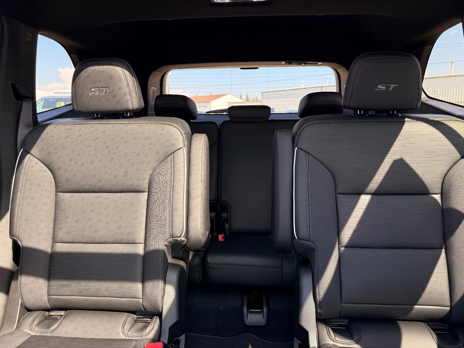 2026 Buick Enclave Sport Touring-14