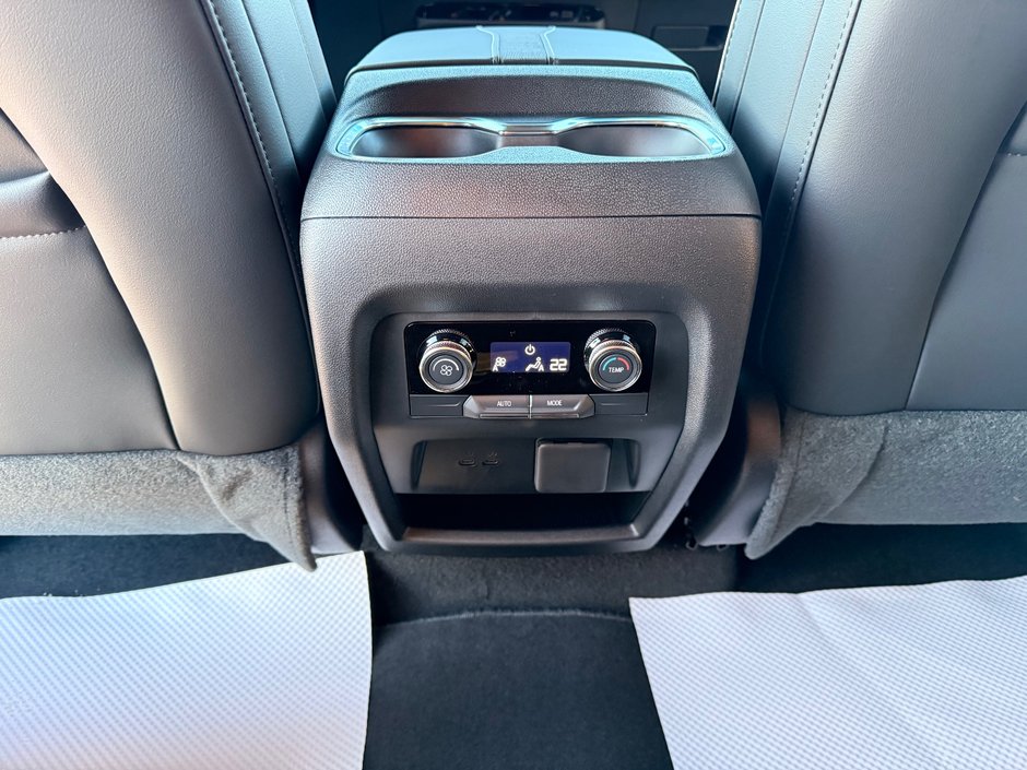 2026 Buick Enclave Sport Touring-18