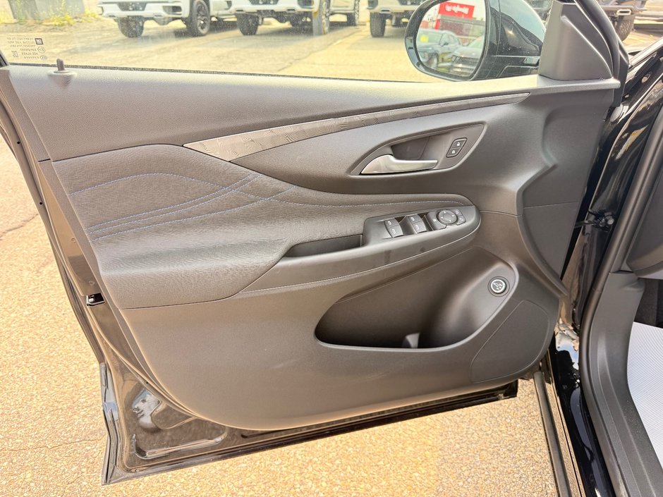 2026 Buick Envista Sport Touring-9
