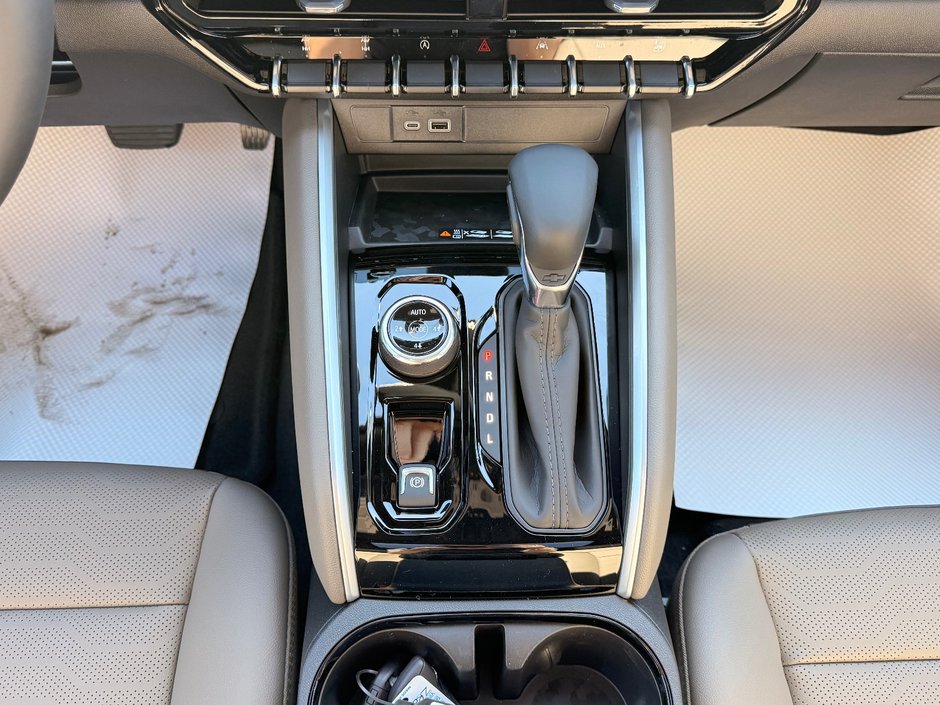 2026 Chevrolet Colorado ZR2-15