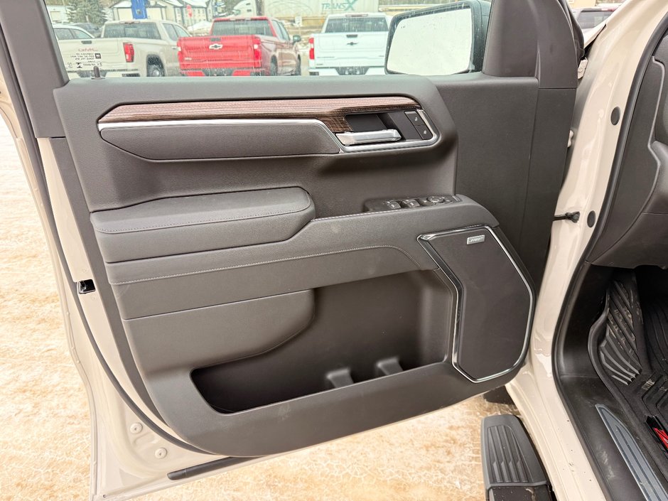 2026 Chevrolet Silverado 1500 RST-8