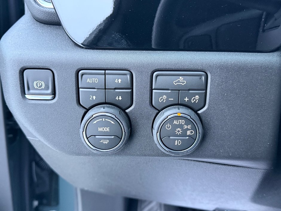 2026 Chevrolet Silverado 3500 HD LT SRW-9