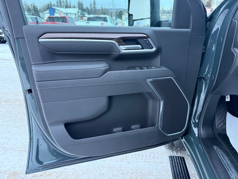 2026 Chevrolet Silverado 3500 HD LT SRW-8