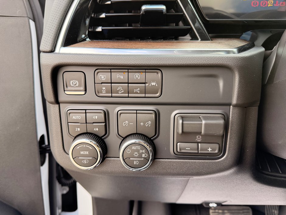 2026 Chevrolet Suburban High Country-11