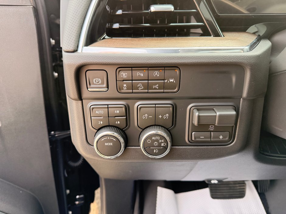 2026 Chevrolet Suburban High Country-10