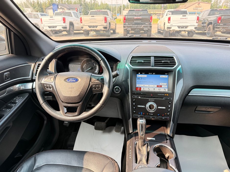 2017 Ford Explorer Sport Sport-14