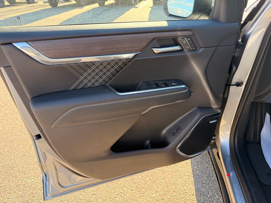 2026 GMC Acadia DENALI-9