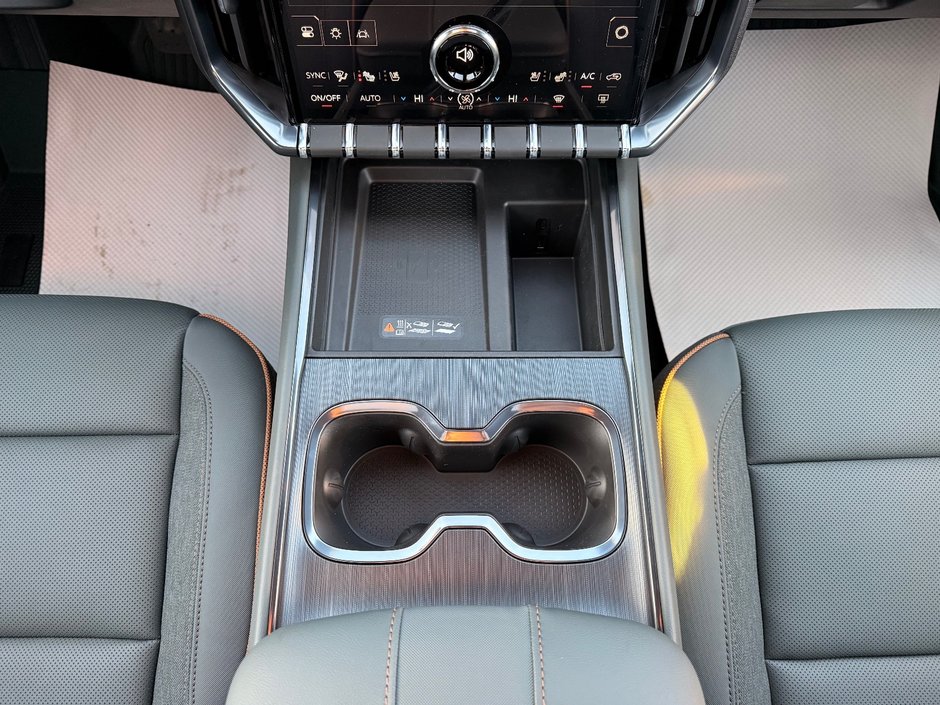 2026 GMC Acadia AT4-16