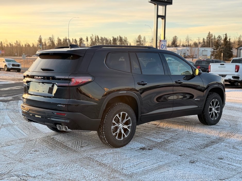 2026 GMC Acadia AT4-4