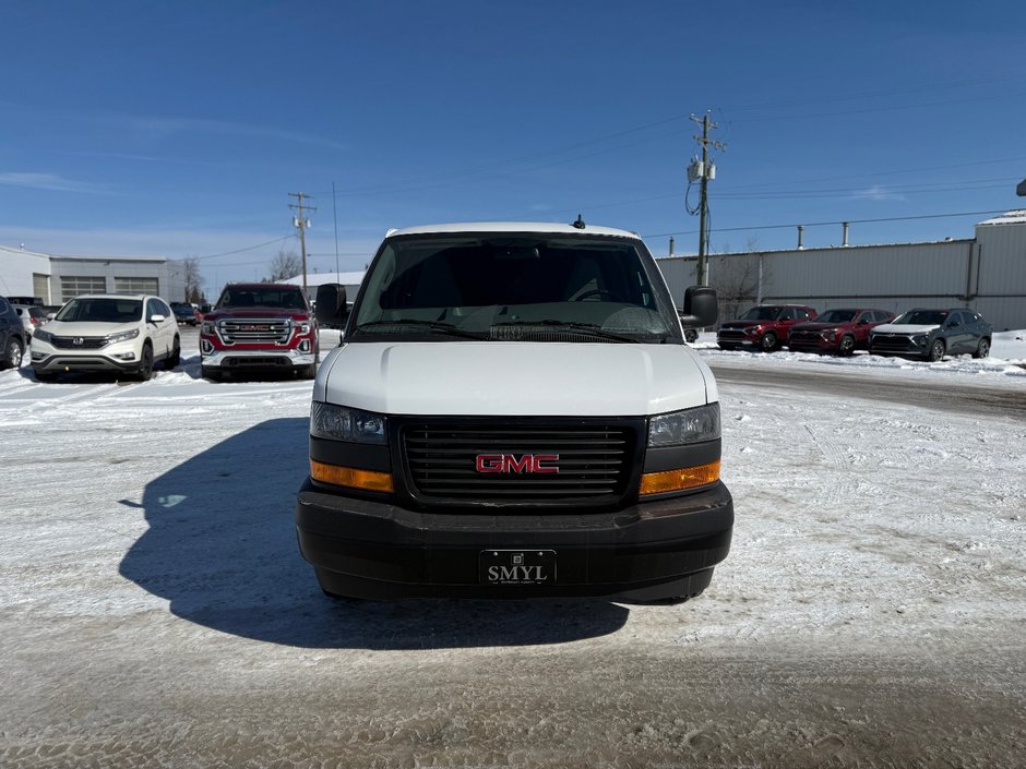 2025 GMC Savana Cargo 3500 WT 135-1