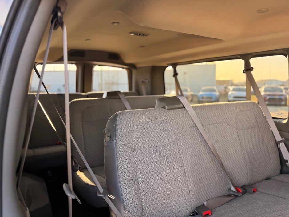 2025 GMC Savana Passenger 3500 LS 155''-14