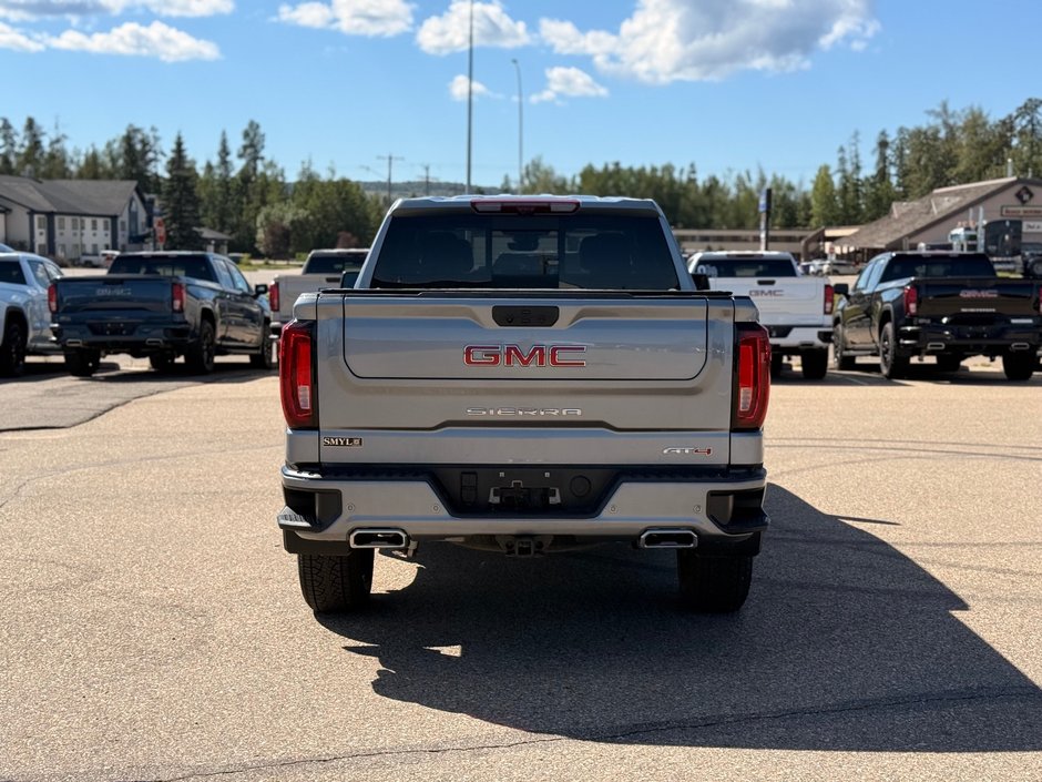 2025 GMC Sierra 1500 AT4 4WD Crew CAB Pickup AT4-5