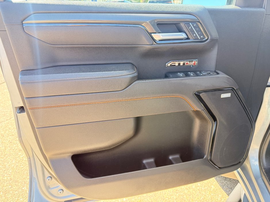 2025 GMC Sierra 1500 AT4 4WD Crew CAB Pickup AT4-8