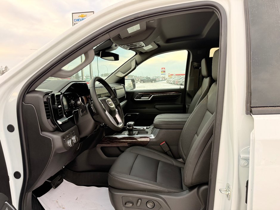 2026 GMC Sierra 1500 ELEVATION-10