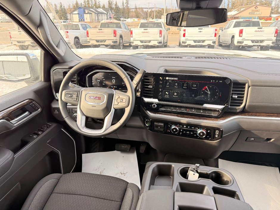 2026 GMC Sierra 1500 SLE-12