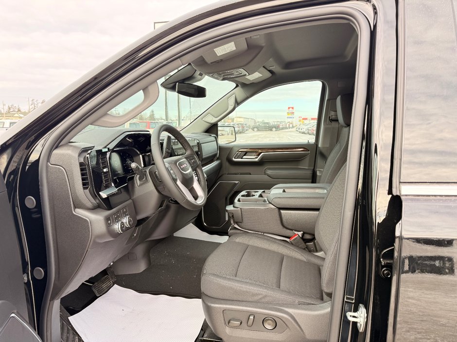 2026 GMC Sierra 1500 SLE-10