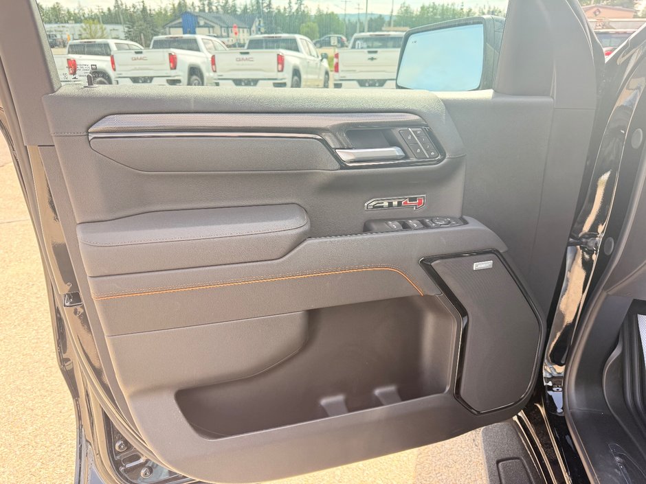 2026 GMC Sierra 1500 AT4-8