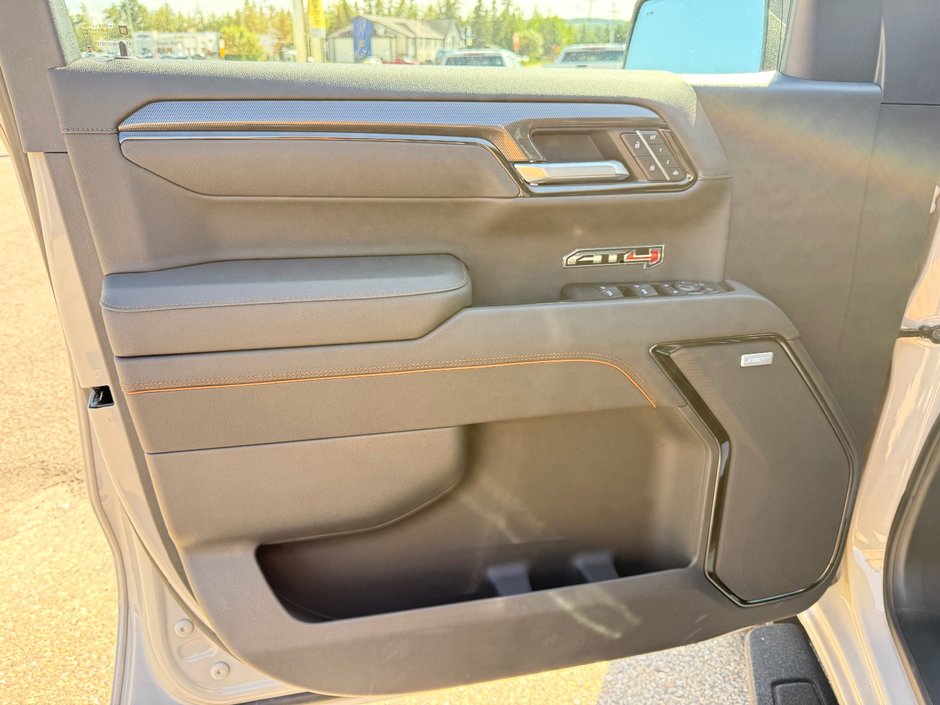 2026 GMC Sierra 1500 AT4-8