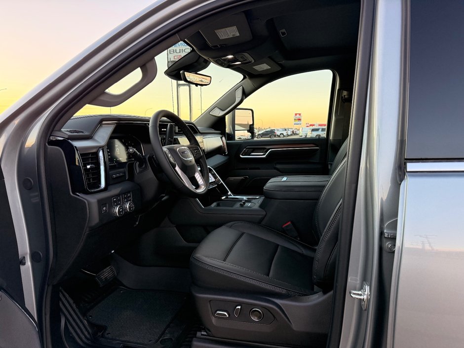 2026 GMC Sierra 3500 HD DENALI SRW-10