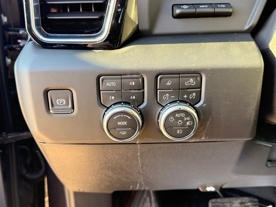 2026 GMC Sierra 3500 HD DENALI SRW-9