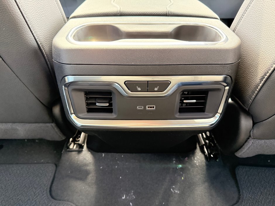 2026 GMC Sierra 3500 HD DENALI SRW-18