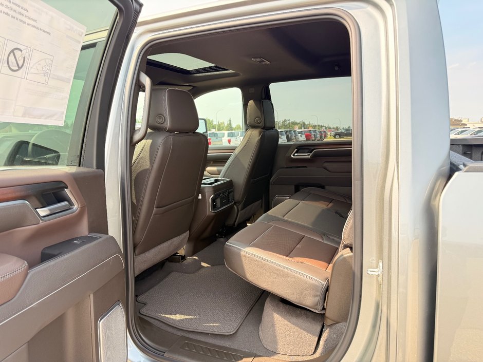 2026 GMC Sierra 3500 HD DENALI SRW-11