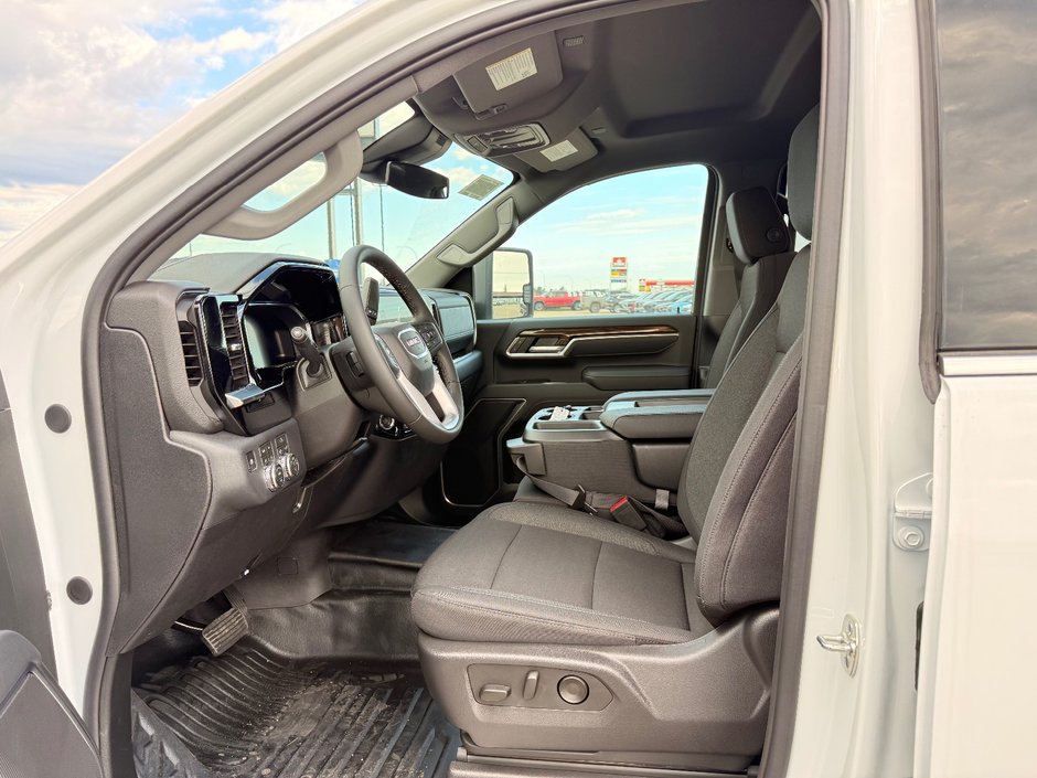 2026 GMC Sierra 3500 HD SLE SRW-10