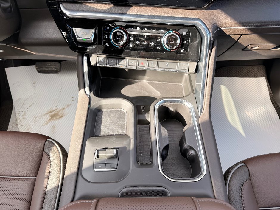 2026 GMC Sierra 3500 HD DENALI SRW-16