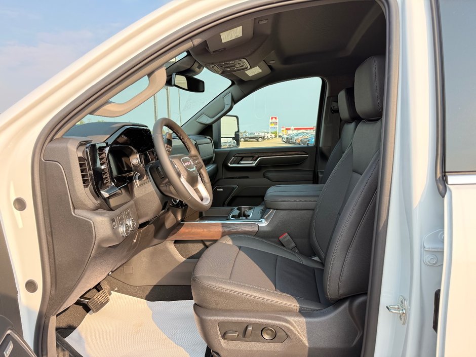 2026 GMC Sierra 3500 HD SLT DRW-10