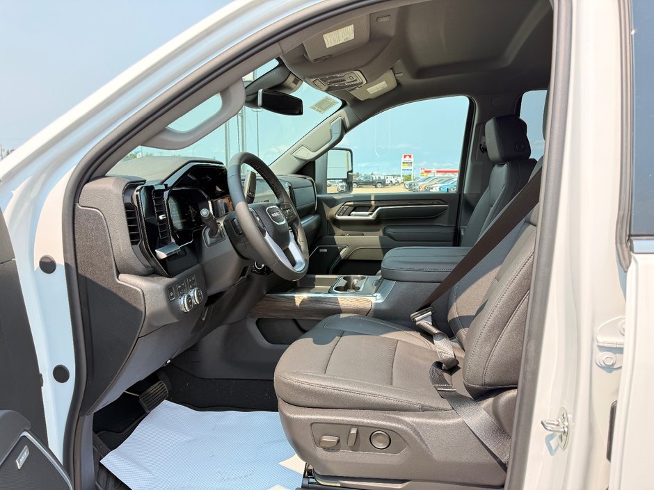 2026 GMC Sierra 3500 HD SLT SRW-10