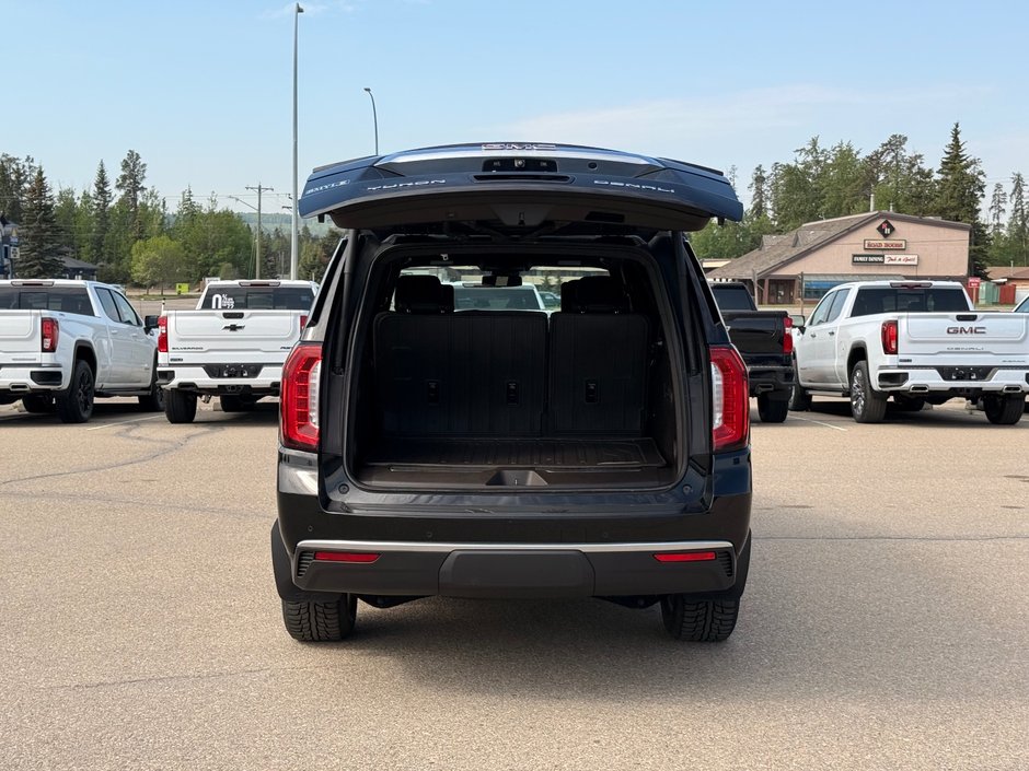 2023 GMC Yukon XL 4WD Denali Denali-6