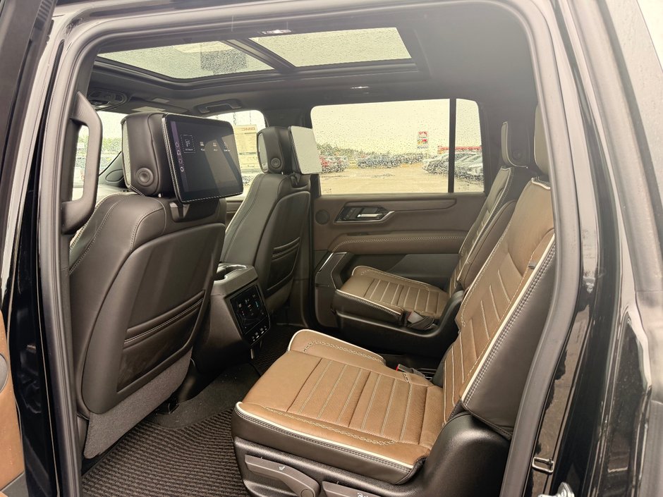 2026 GMC Yukon XL Denali Ultimate-12