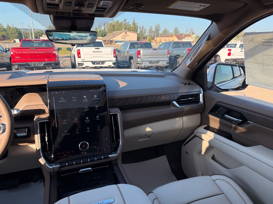 2025 GMC Yukon Denali-14