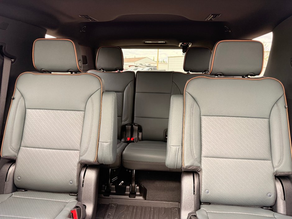 2026 GMC Yukon AT4-12